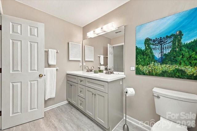 8600 Beeswood Drive, Charlotte, NC 28277