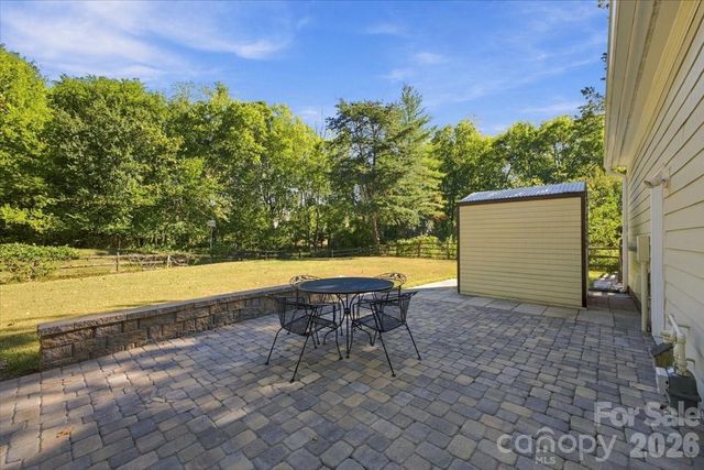 8600 Beeswood Drive, Charlotte, NC 28277