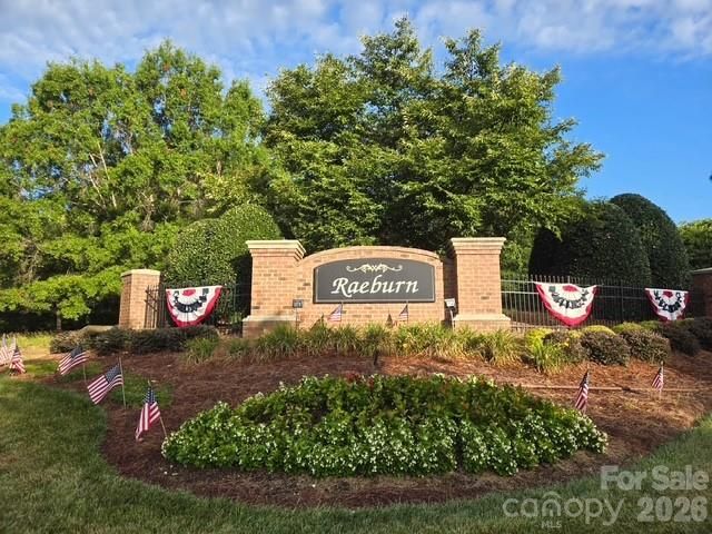 8600 Beeswood Drive, Charlotte, NC 28277