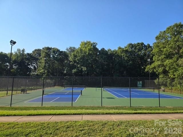 8600 Beeswood Drive, Charlotte, NC 28277