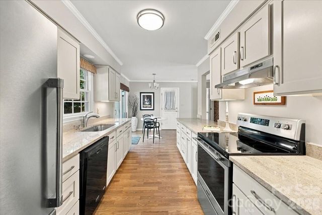 8600 Beeswood Drive, Charlotte, NC 28277
