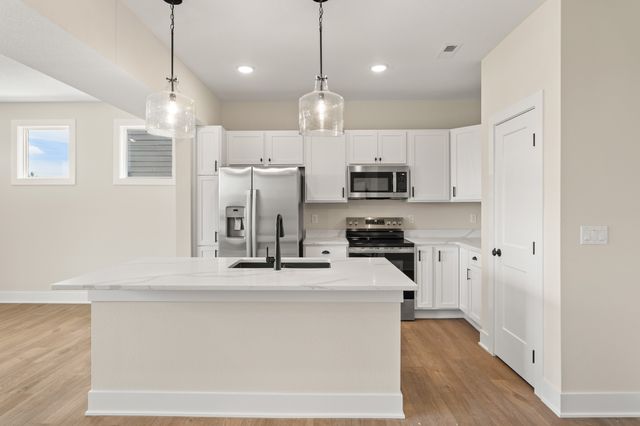901 Percheron Lane, Norwalk, IA 50211