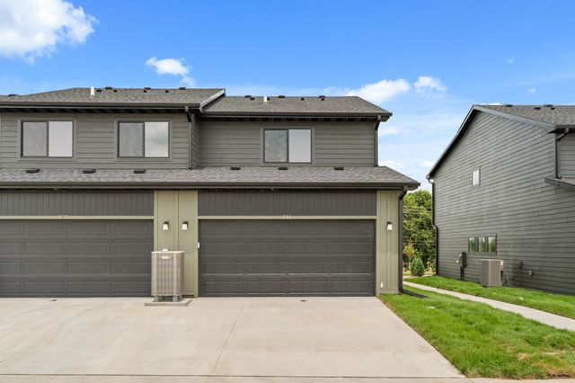901 Percheron Lane, Norwalk, IA 50211