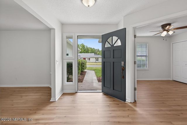 8831 BANDERA Circle S, Jacksonville, FL 32244