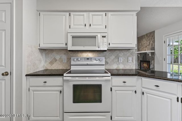 8831 BANDERA Circle S, Jacksonville, FL 32244