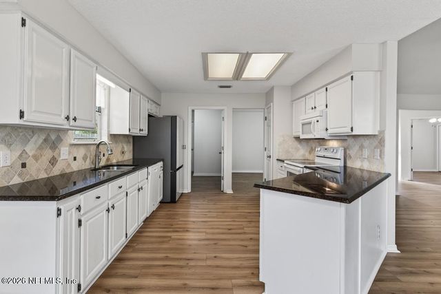 8831 BANDERA Circle S, Jacksonville, FL 32244