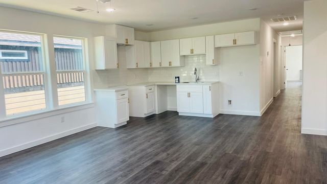 8414 Sandra St A, Houston, TX 77016