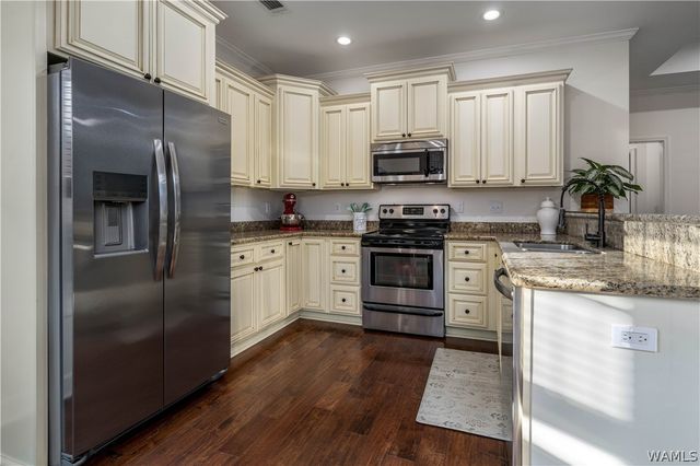 4213 MACON, Northport, AL 35473