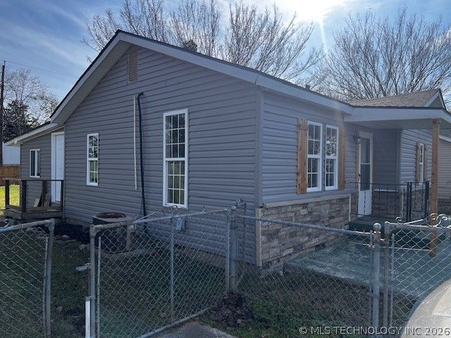 2012 N 14th Street, Mcalester, OK 74501