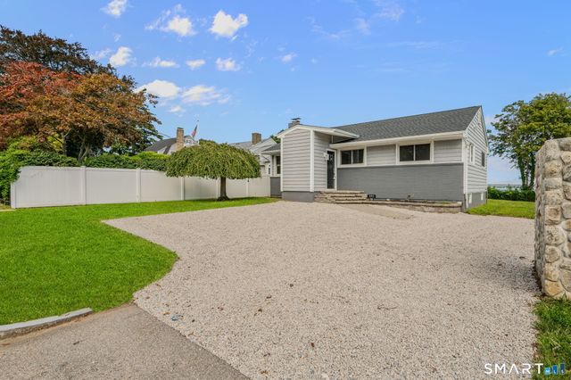 1092 Ocean Avenue, New London, CT 06320