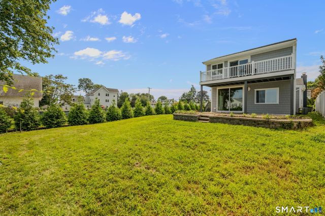 1092 Ocean Avenue, New London, CT 06320