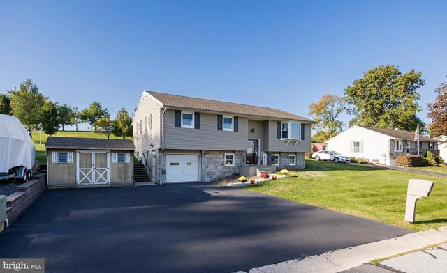 1044 E 4TH ST, Birdsboro, PA 19508
