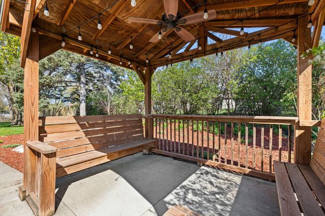 319 Bellwood Avenue, Maplewood, MN 55117