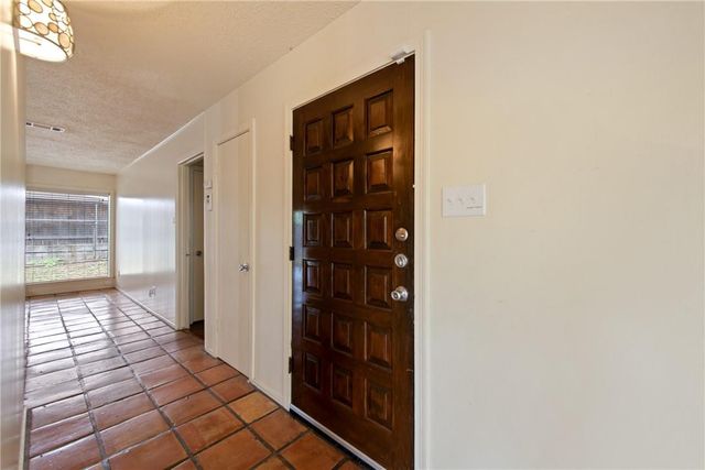 4810 Timberline DR, Austin, TX 78746