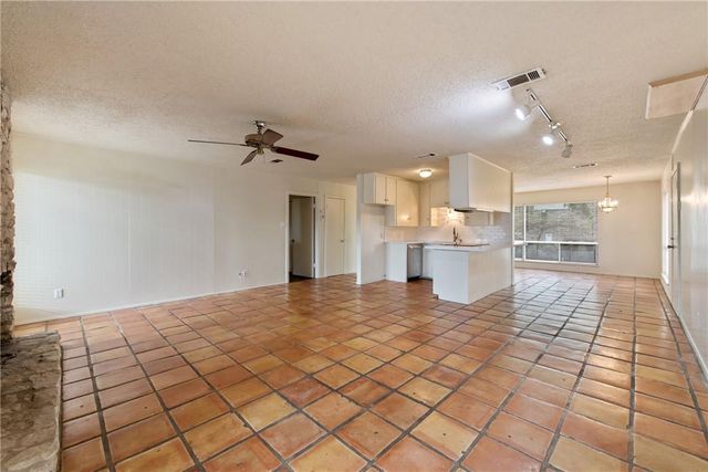 4810 Timberline DR, Austin, TX 78746