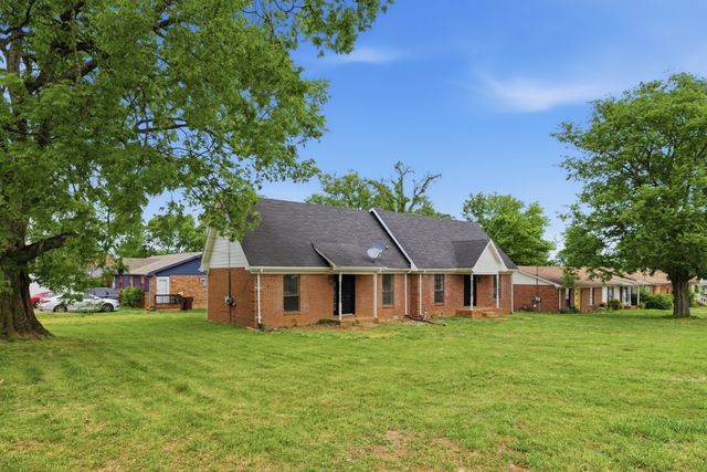 1522 Meadow Bend Dr, Madison, TN 37115