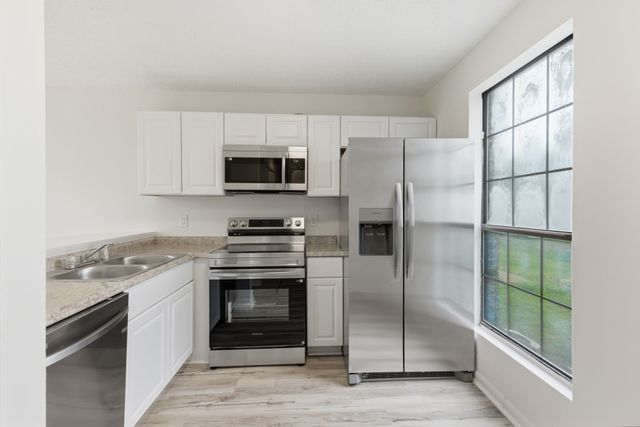 1522 Meadow Bend Dr, Madison, TN 37115