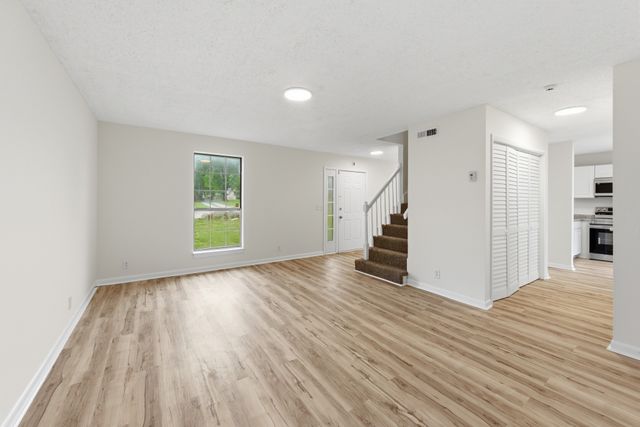 1522 Meadow Bend Dr, Madison, TN 37115