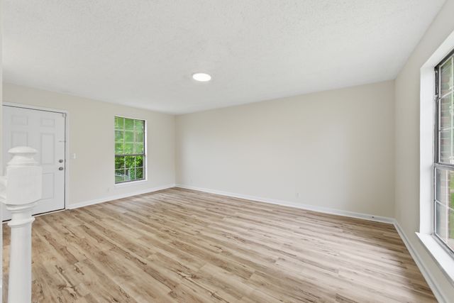1522 Meadow Bend Dr, Madison, TN 37115