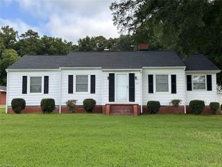 4487 Old Hollow Road, Kernersville, NC 27284
