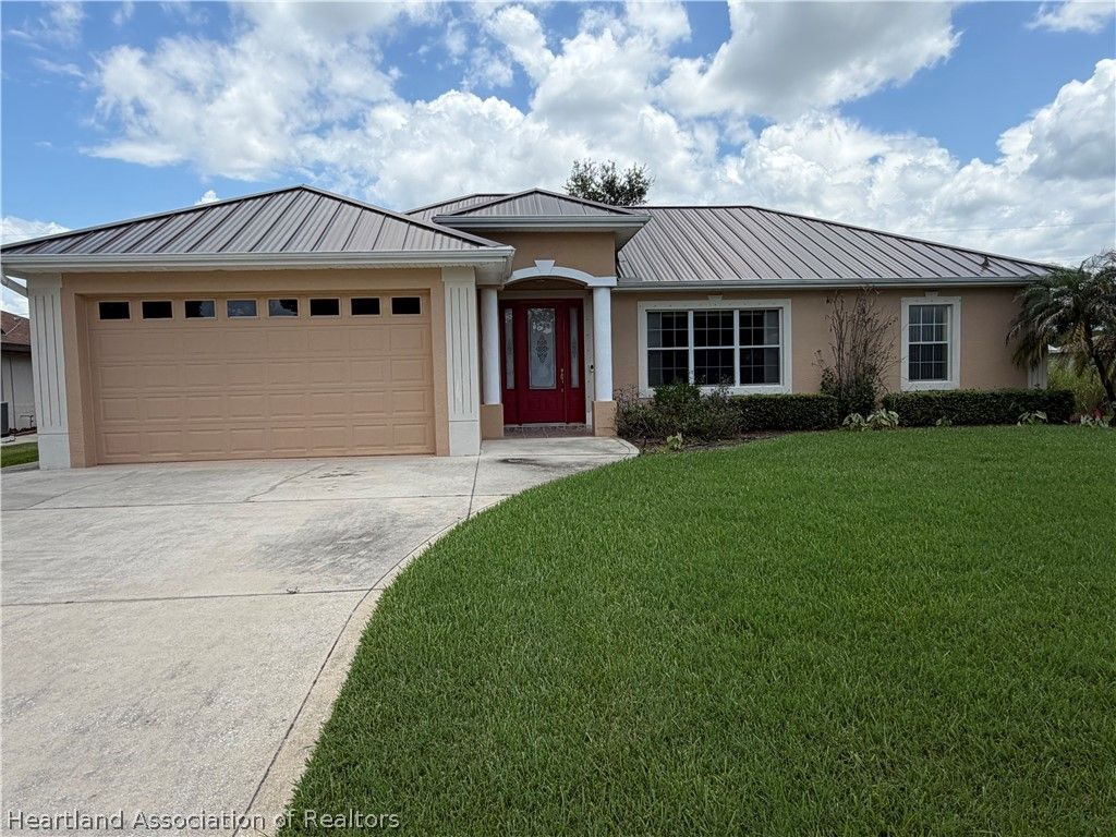 4302 Lake Haven Boulevard, Sebring, FL 33875