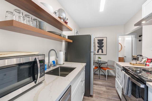 1110 NW 7th Avenue, Fort Lauderdale, FL 33311