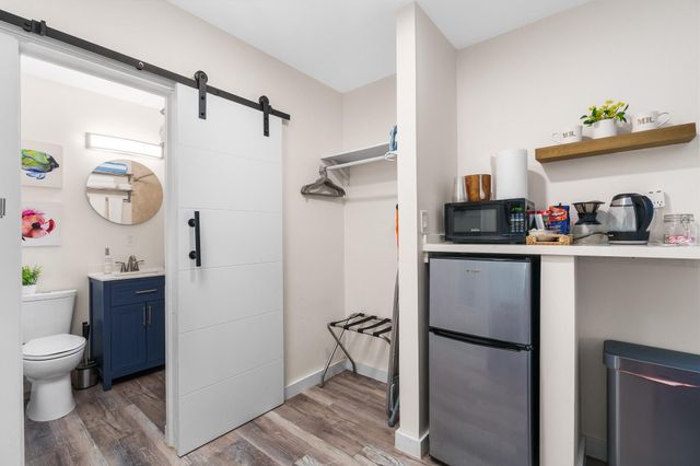 1110 NW 7th Avenue, Fort Lauderdale, FL 33311