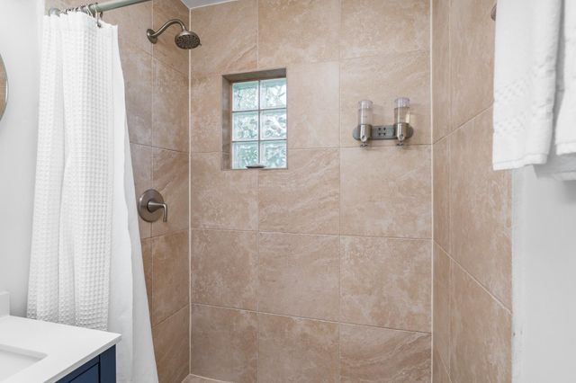 1110 NW 7th Avenue, Fort Lauderdale, FL 33311