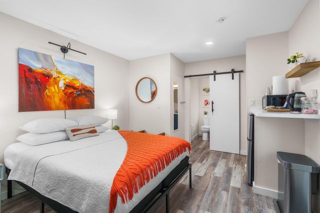 1110 NW 7th Avenue, Fort Lauderdale, FL 33311