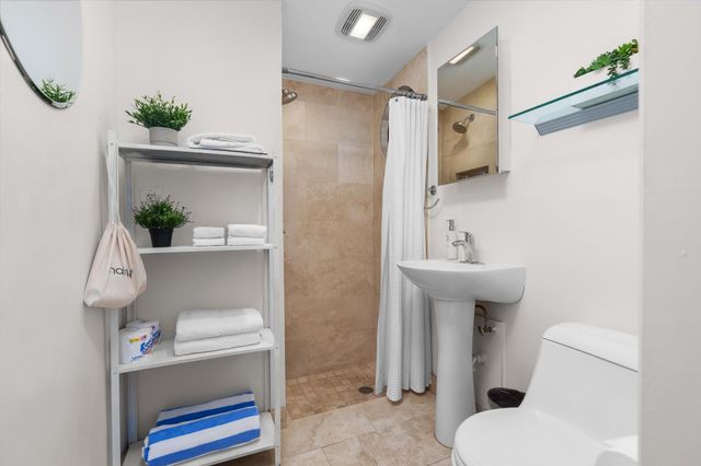 1110 NW 7th Avenue, Fort Lauderdale, FL 33311