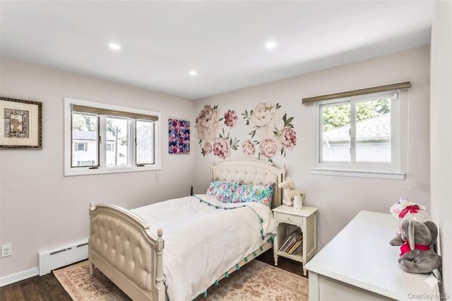 15 Lois Lane, Old Bethpage, NY 11804