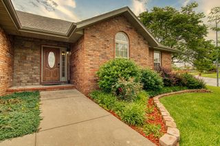 780 South Timber Ridge Drive, Nixa, MO 65714