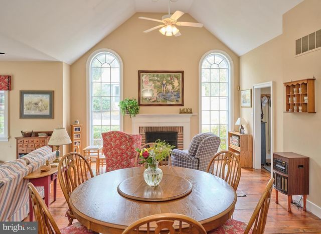 1789 WRIGHTSTOWN RD, Newtown, PA 18940