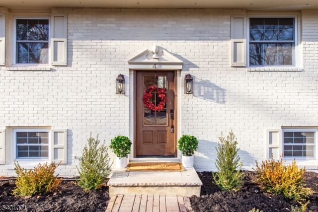 4 Barberry Rd, Morris Twp., NJ 07960