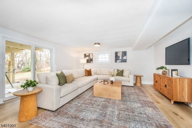 4 Barberry Rd, Morris Twp., NJ 07960