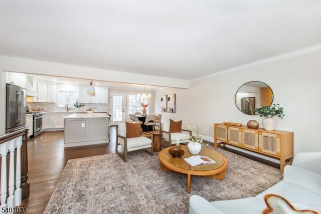 4 Barberry Rd, Morris Twp., NJ 07960