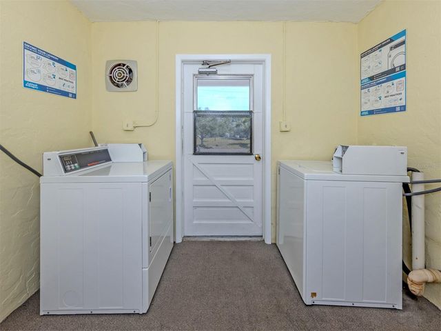 400 BASE AVENUE E 227, Venice, FL 34285