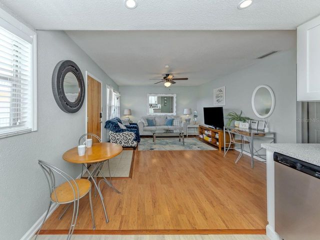 400 BASE AVENUE E 227, Venice, FL 34285