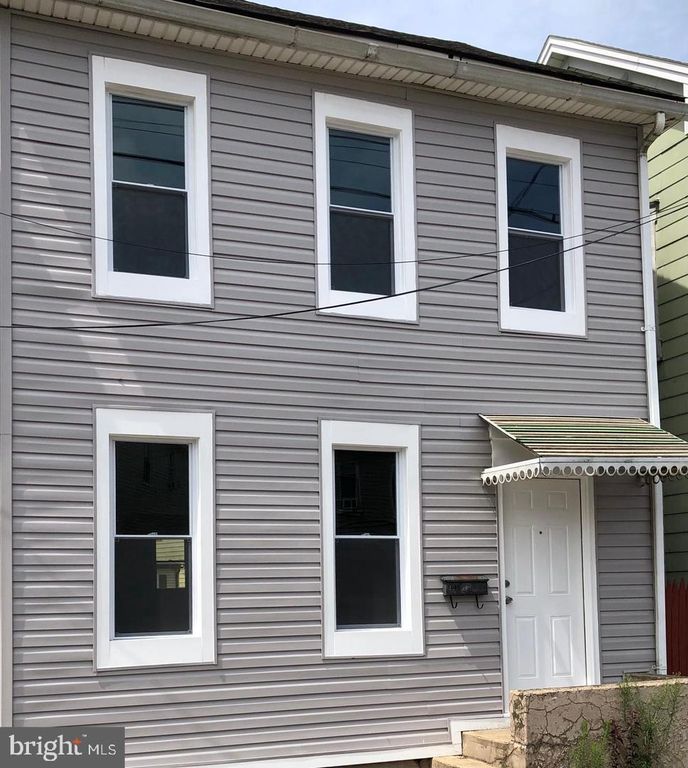 421 SALEM AVE, Hagerstown, MD 21740