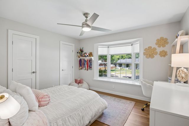 10428 Vinemont, Dallas, TX 75218