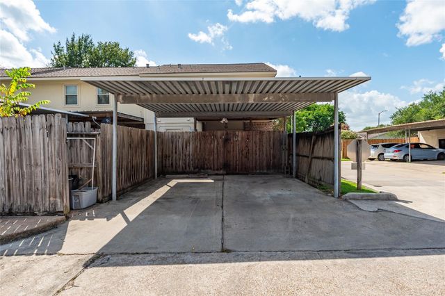 1456 Silverpines Road 456, Houston, TX 77062
