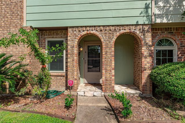 1456 Silverpines Road 456, Houston, TX 77062