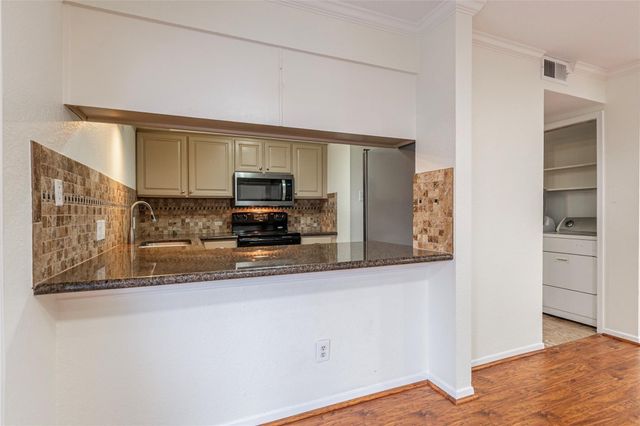 1456 Silverpines Road 456, Houston, TX 77062