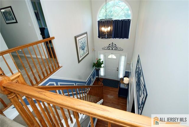 23 10th Street, Monroe, NJ 08831