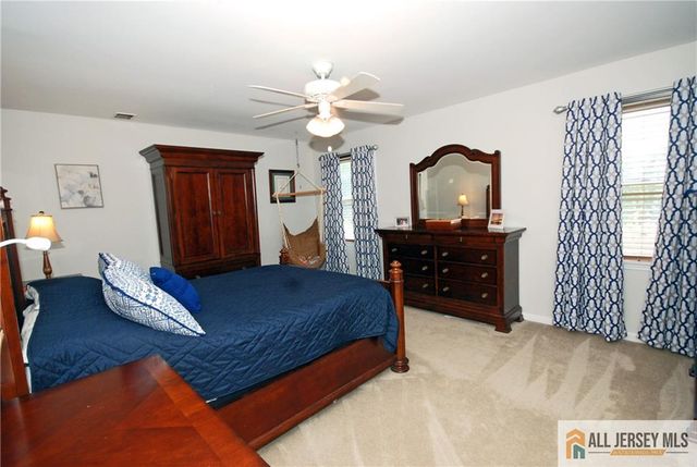 23 10th Street, Monroe, NJ 08831