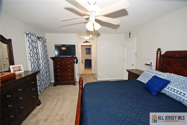 23 10th Street, Monroe, NJ 08831