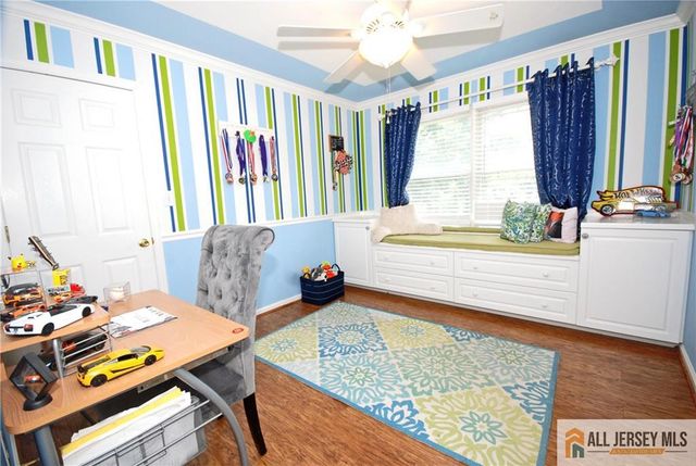23 10th Street, Monroe, NJ 08831