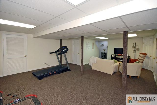 23 10th Street, Monroe, NJ 08831