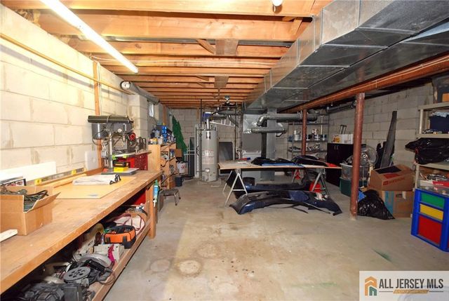 23 10th Street, Monroe, NJ 08831