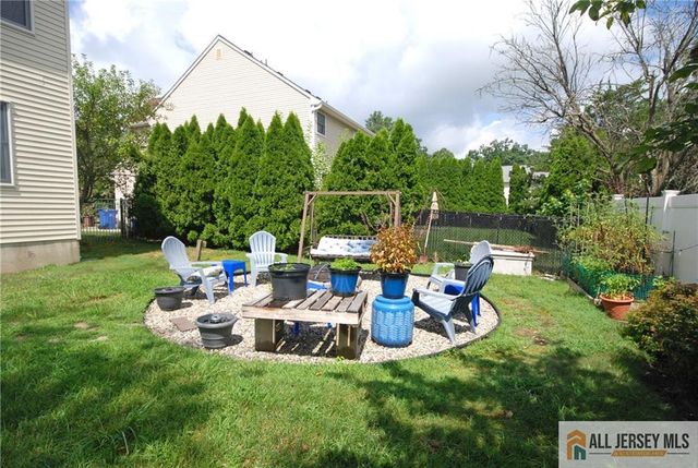 23 10th Street, Monroe, NJ 08831